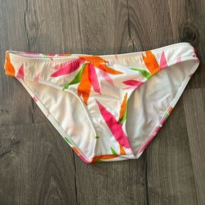 radio fiji swimming bottom M